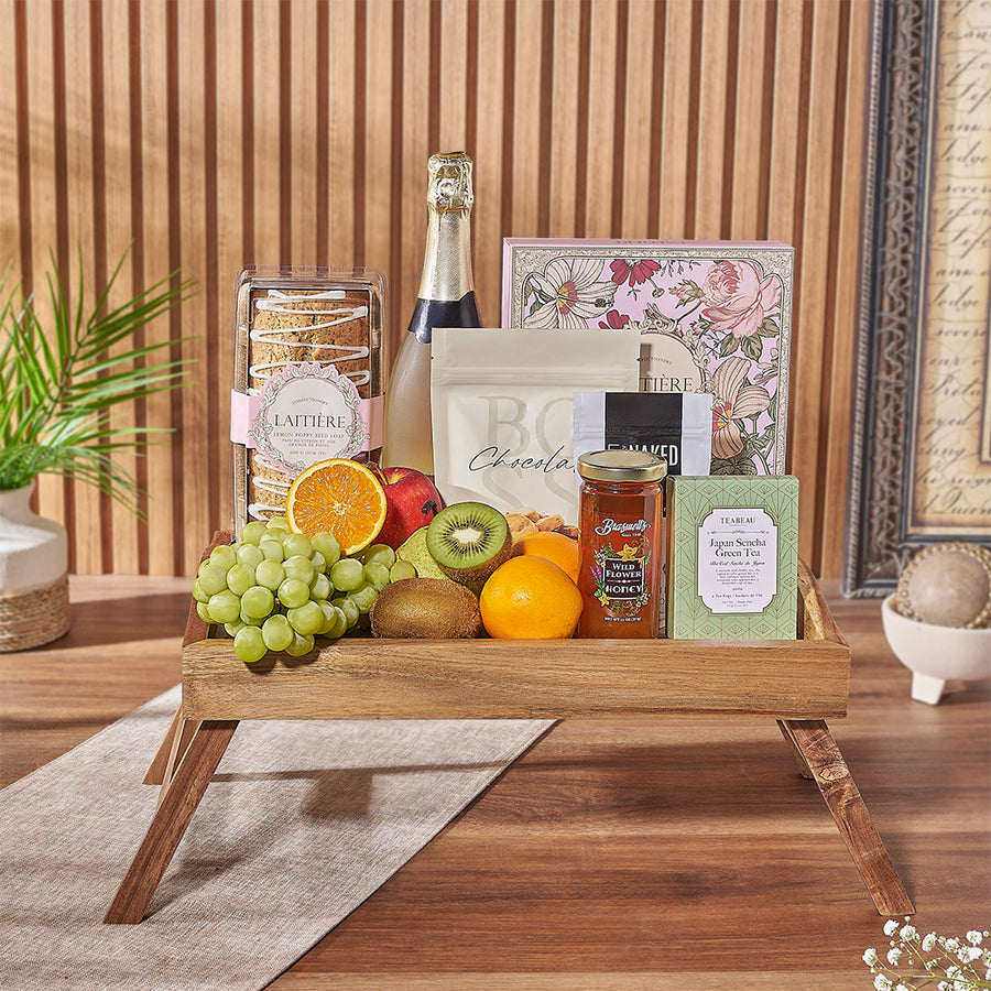 With the Fruits & Champagne Gift Set, celebrate occasions big and small. Packed with fresh fruits, buttery cookies, decadent chocolates, and crunchy snacks, it's the perfect way to convey your best wishes, Montreal delivery
