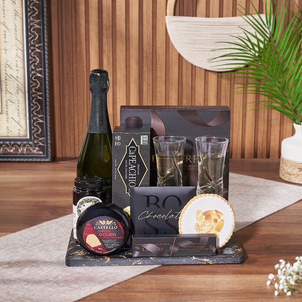 Oakridge Elegant Champagne Basket – how the gift is presented