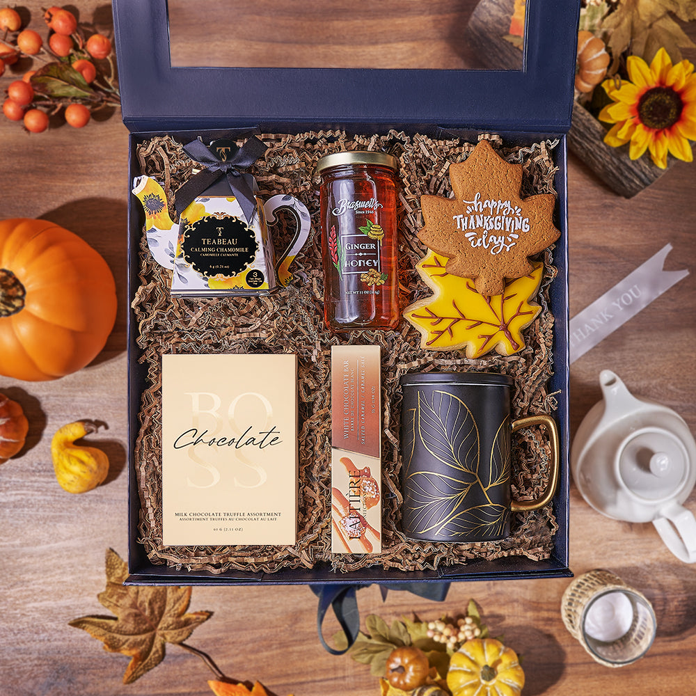 Thanksgiving Tea and Leaf Cookies Box – how the gift is presented