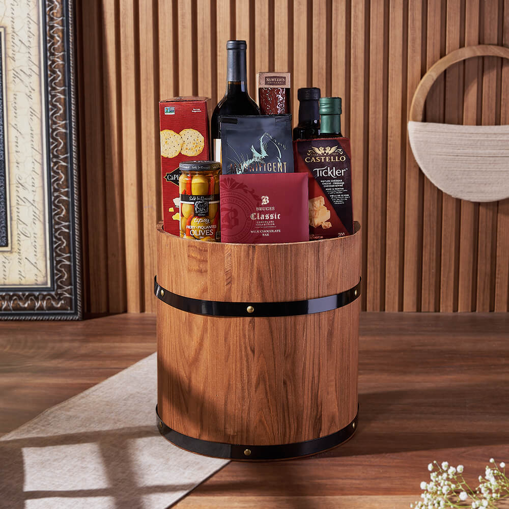 Ultimate Wine & Cheese Barrel – how the gift is presented