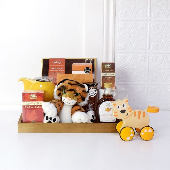 Sweet Baby Toys and Treats Basket – how the gift is presented