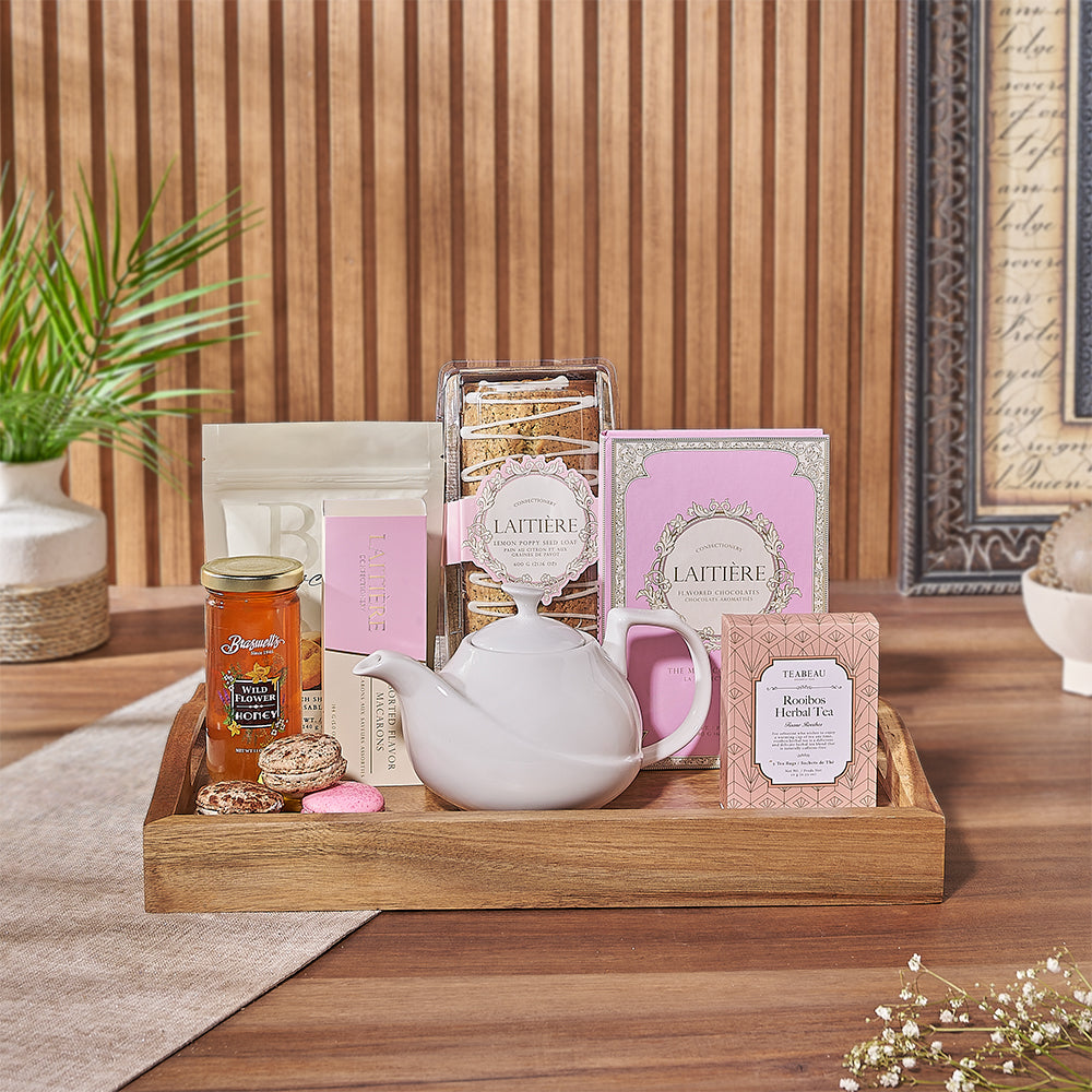 With our Cookies & Tea Gift Set, enjoy a revitalizing tea tray! Montreal delivery 