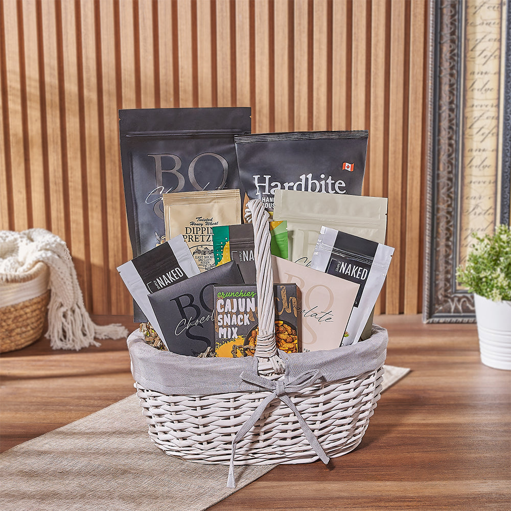 The Cookies &amp;amp; Nuts Snack Set features a delicious array of crunchy snacks, Montreal delivery