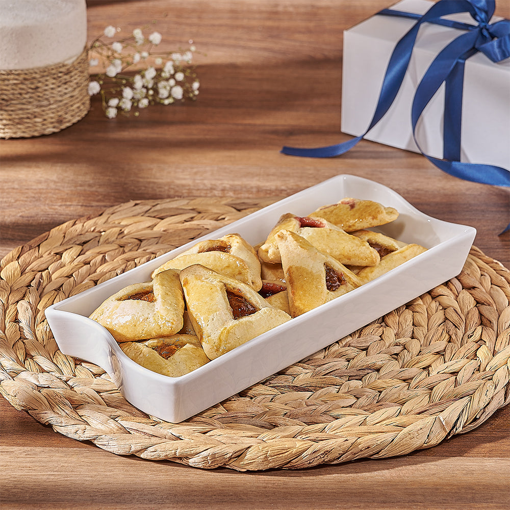 Hamantaschen Cookies and Ceramic Serving Platter Gift Basket – how the gift is presented