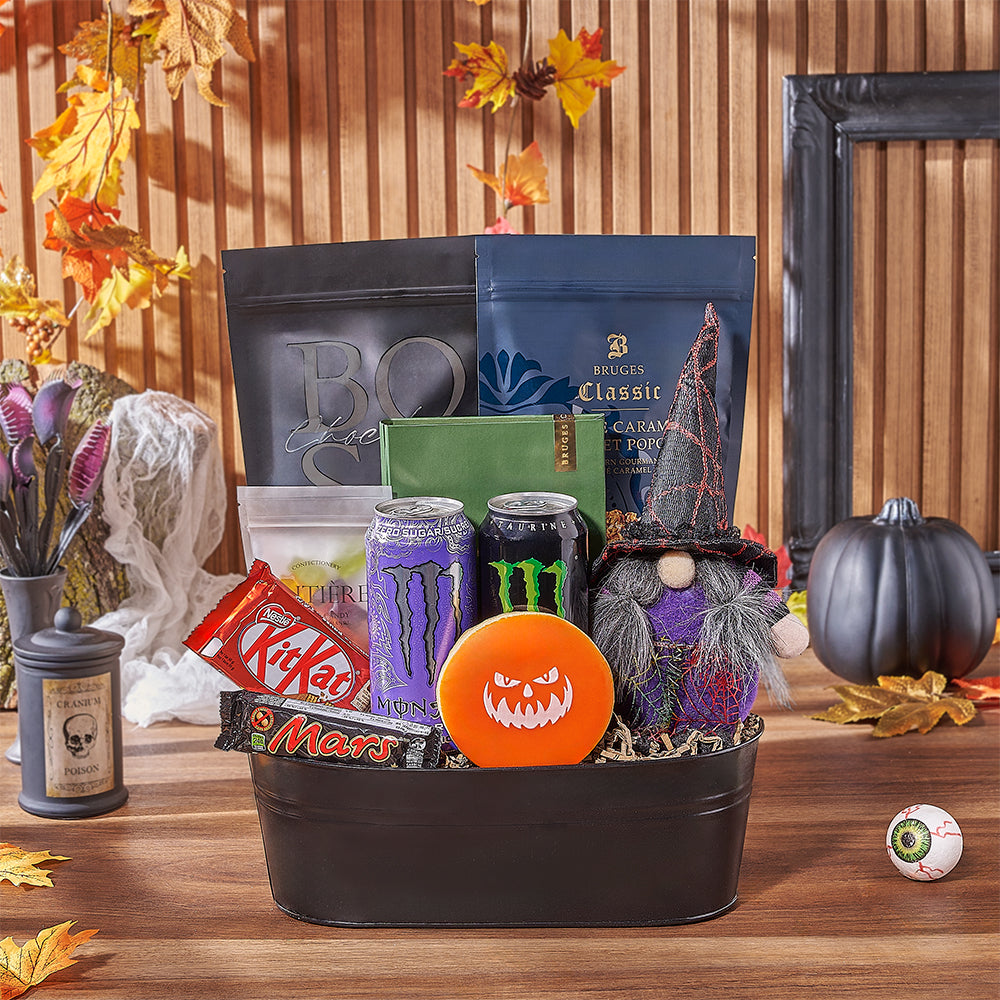 Halloween Popcorn Candy and Energy Basket – how the gift is presented