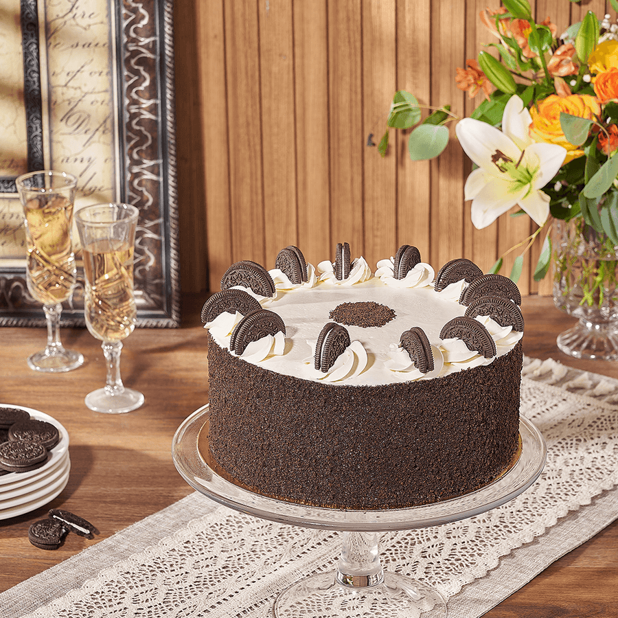 Grand Oreo Chocolate Cake, oreo cake gift, oreo cake, cookies and cream cake, cookies and cream cake gift, cake gift, cake, Montreal delivery