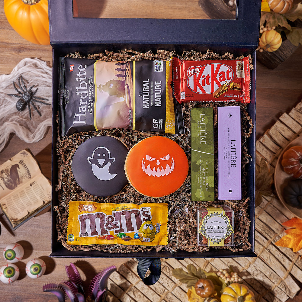 Halloween Cookies and Chocolates – how the gift is presented