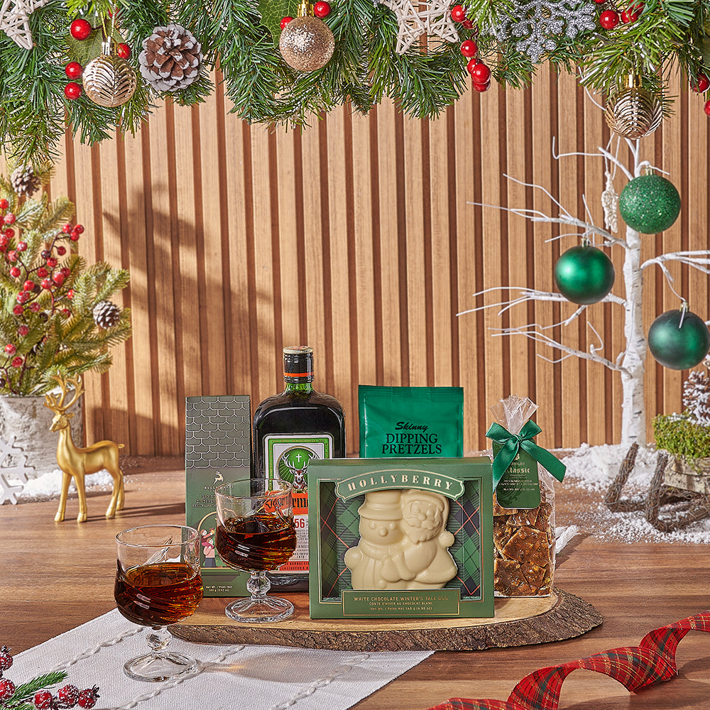 Yuletide Liquor &amp; Snack Basket, Christmas gift, Christmas, liquor gift, liquor, chocolate gift, chocolate, Montreal delivery