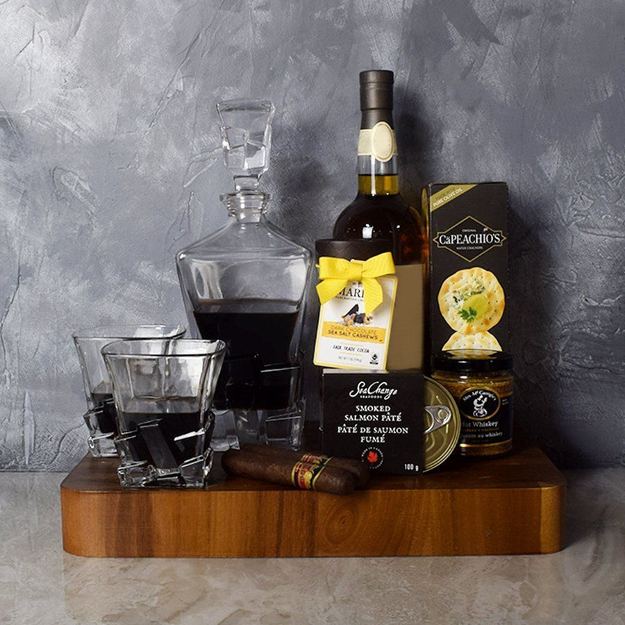 Deluxe Decanter Basket from Montreal Baskets - Liquor Gift Basket - Montreal Delivery.