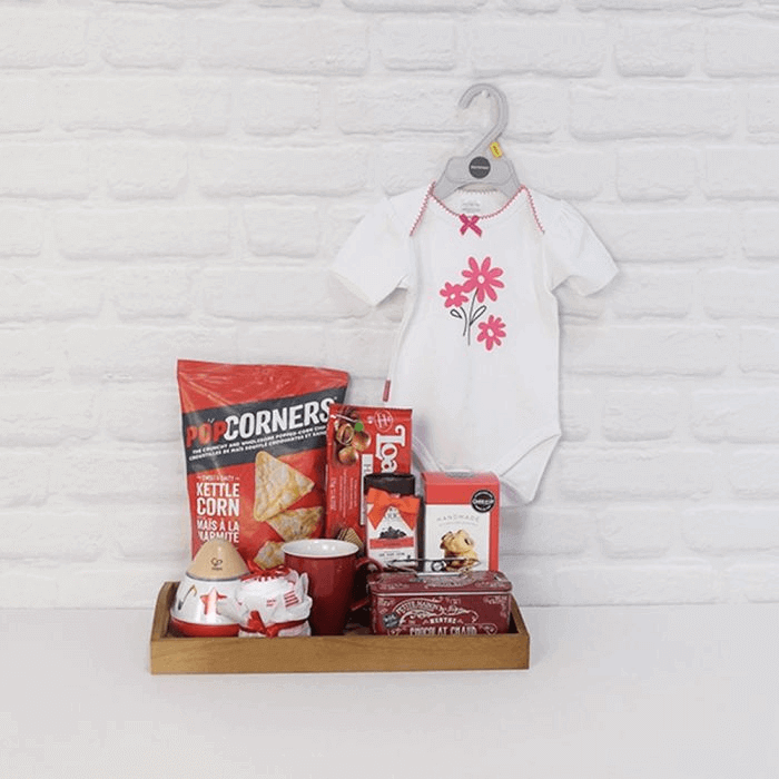 Snack Platter with Baby Bodysuit – how the gift is presented